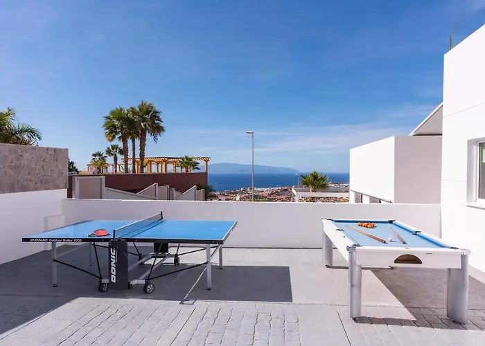 Del Conde By 아데제