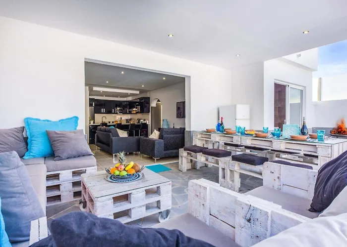 Del Conde By Вілла